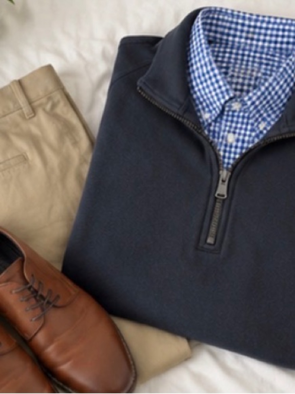 Vineyard Vines Navy and Tan Chino Pants